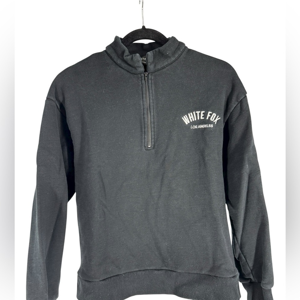 White Fox black mock neck 1/4 zip black sweatshirt S/M